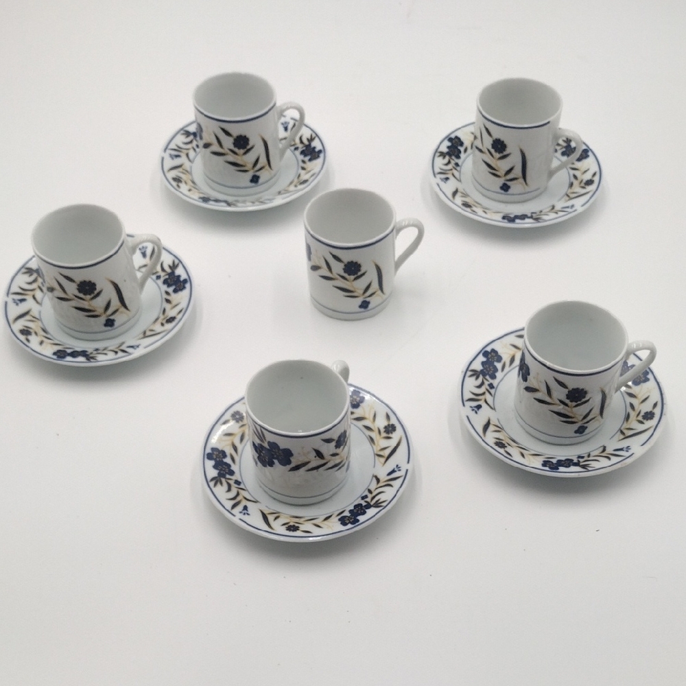Sheng Xing Fine Porcelain Espresso Cup and Saucer